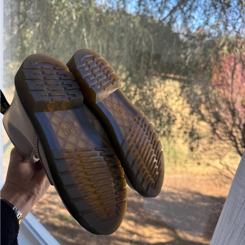 Dr martens tan/sandy boots 1y - Picture 6 of 6